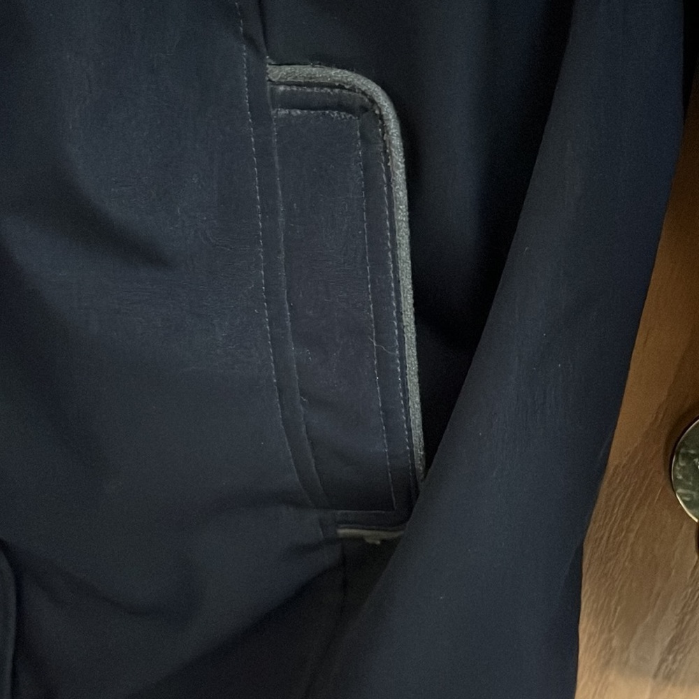 Laundry by design. Blue coat/jacket with hood. Lined. Size Medium. - Picture 3 of 8